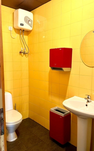 Sludinājumi. Veikala telpas Iļģuciemā.  Telpām ir pieejamas visas nepieciešamās pilsētas komunikācijas - Cena: 500 EUR/mēn Foto #6