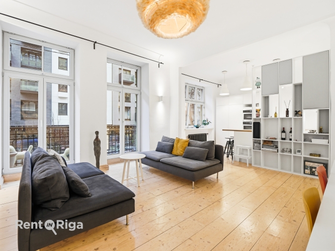 Sludinājumi. Tiek pārdots gaumīgs 5-istabu ģimenes dzīvoklis Skandināvu minimālisma stilā. Dzīvoklis ir ideāli Cena: 360000 EUR Foto #4