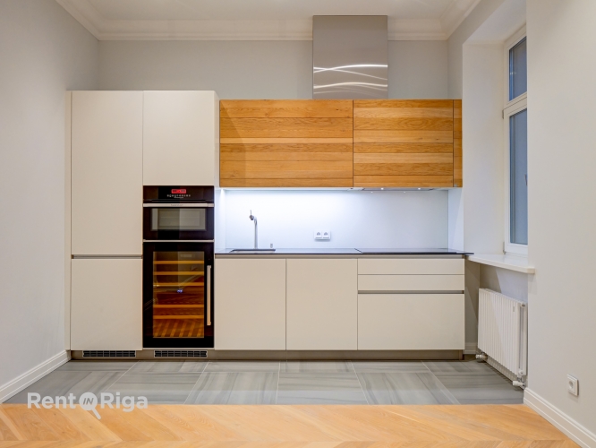 Sludinājumi. \'Elizabetes Rezidence\'- viena no spilgtākajām Rīgas arhitektūras mantojuma pērlēm, celta 19. Cena: 305000 EUR Foto #4