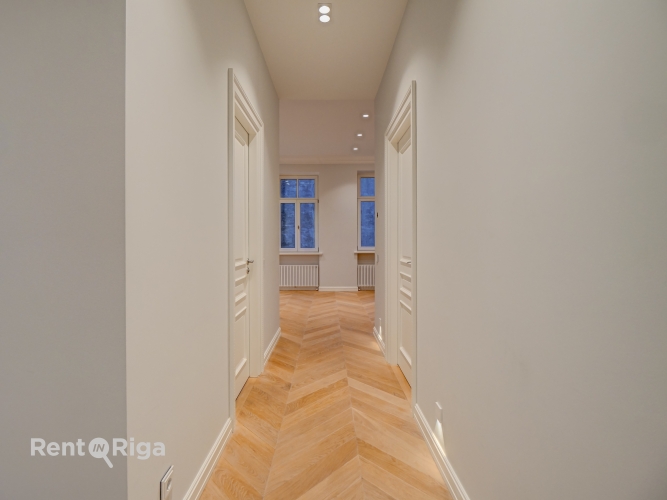 Sludinājumi. \'Elizabetes Rezidence\'- viena no spilgtākajām Rīgas arhitektūras mantojuma pērlēm, celta 19. Cena: 305000 EUR Foto #6