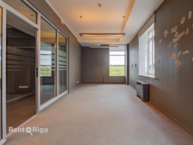 Объявление. Офисные помещения класса B улицe Муксалас, бизнес-центр European Trade Center  Сдаются современные Цена: 3862 EUR/мес. Foto #9