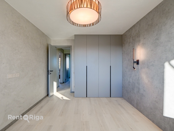 Sludinājumi. Pārdod pilnībā renovētu dzīvokli ar balkonu!  Dzīvoklis ir gatavs uzņemt jaunos saimniekus bez Cena: 133500 EUR Foto #5