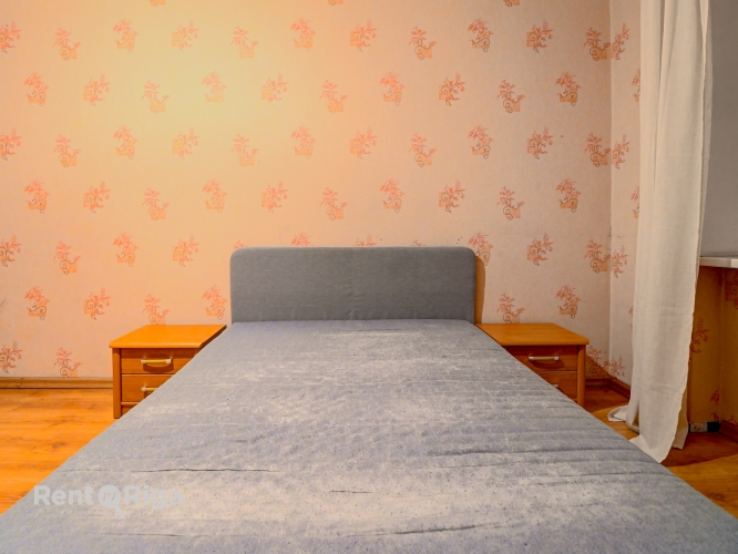 Sludinājumi. Tiek izīrēts gaišs un plašs četru istabu dzīvoklis pašā Rīgas centrā !  Dzīvoklis atrodas lieliskā Cena: 750 EUR/mēn Foto #5