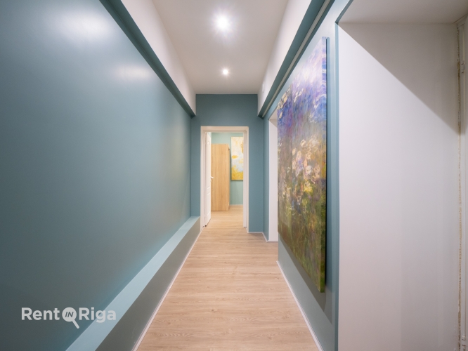 Sludinājumi. Pārdod 2istabu dzīvokli Rīgas centrā!  Iekļauta autostāvvieta slēgtā pagalmā  iebraukšana ar pulti. Cena: 98770 EUR Foto #1