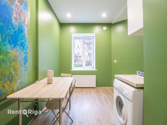 Sludinājumi. Pārdod 2istabu dzīvokli Rīgas centrā!  Iekļauta autostāvvieta slēgtā pagalmā  iebraukšana ar pulti. Cena: 98770 EUR Foto #9