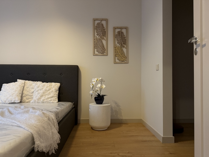 Sludinājumi. Izīrē pilnībā renovētu 2 istabu dzīvokli!  Ēka ir tikusi pilnībā renovēta- jauns jumts, fasāde, Cena: 690 EUR/mēn Foto #8