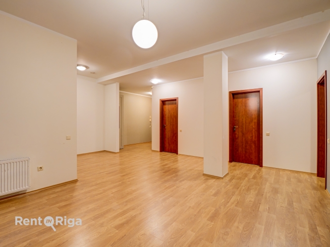 Sludinājumi. Pārdod 2 istabu dzīvokli Valdlaučos!   Cenā iekļauta pazemes autostāvvieta, kas nodrošina papildu Cena: 100070 EUR Foto #4