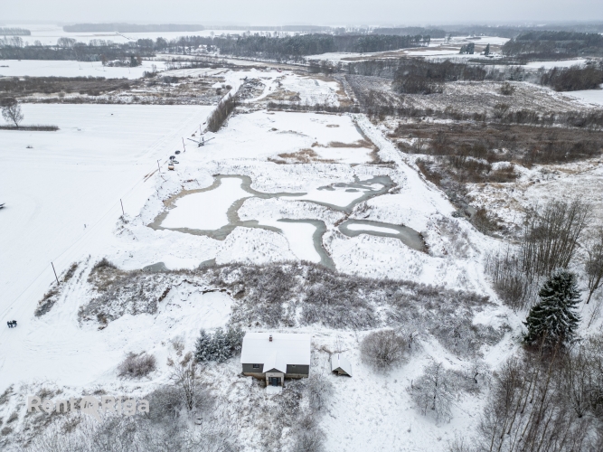 Sludinājumi. Tiek pārdots investīciju objekts  zemes īpašums ar aktīvu karjeru un darbojošos biznesu.  Cena: 555000 EUR Foto #8