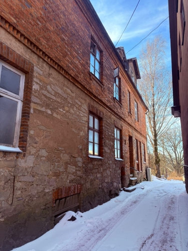 Объявление. A three-storey building for reconstruction in the old town of Cēsis.  Year of construction: 1880. Цена: 120000 EUR Foto #4