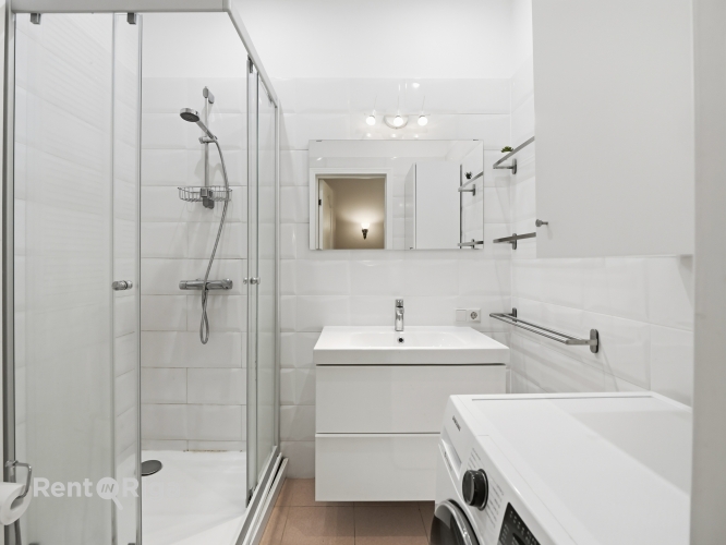 Sludinājumi. Skaists 3 istabu dzīvoklis renovētā pirmskara ēkā prestižajā Alberta ielā, Rīgas Klusajā centrā.  Cena: 330000 EUR Foto #9