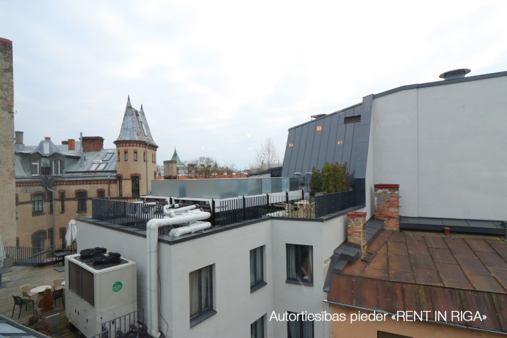 Объявление. Apartment for sale in an excellent location right in the heart of Rigas historic centre! Situated Цена: 99000 EUR Foto #9