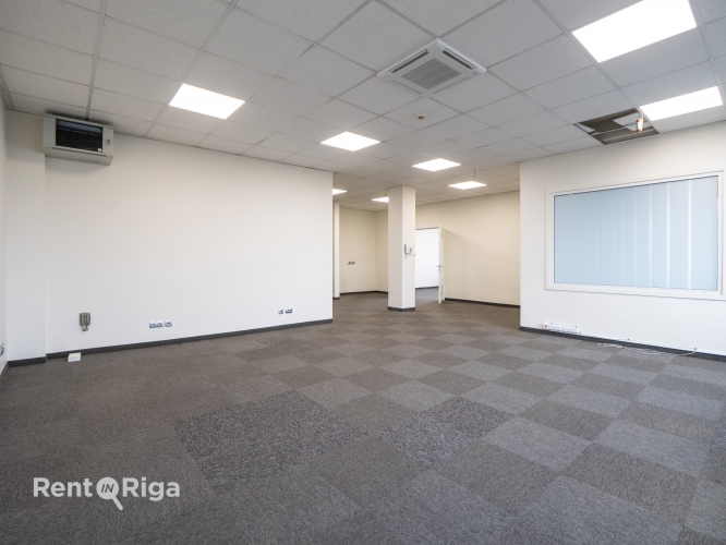 Sludinājumi. Biroja telpas Mūkusalas Biznesa centrā.  Modernas, gaišas un pielāgojamas telpas aktīvā biznesa Cena: 1111 EUR/mēn Foto #5