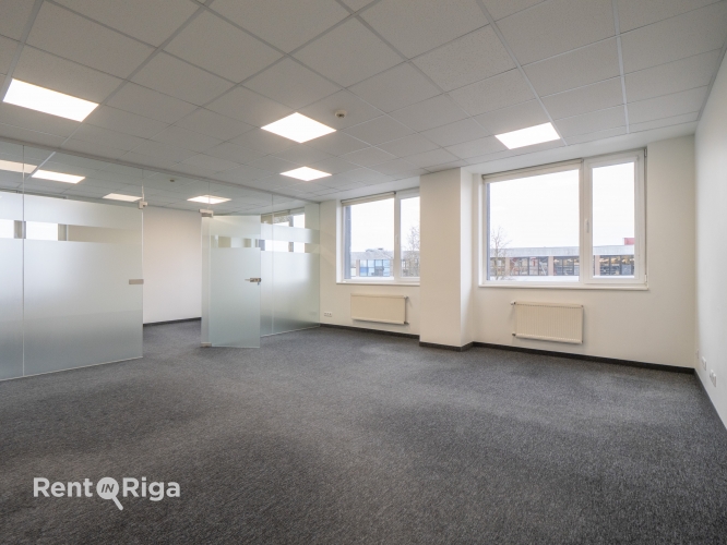Sludinājumi. Biroja telpas Mūkusalas Biznesa centrā.  Modernas, gaišas un pielāgojamas telpas aktīvā biznesa Cena: 572 EUR/mēn Foto #1