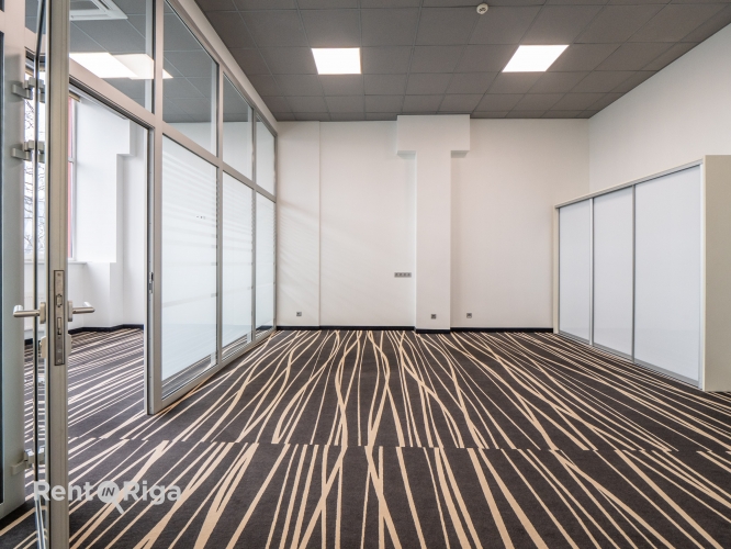 Sludinājumi. Biroja telpas Mūkusalas Biznesa centrā.  Modernas, gaišas un pielāgojamas telpas aktīvā biznesa Cena: 1130 EUR/mēn Foto #6