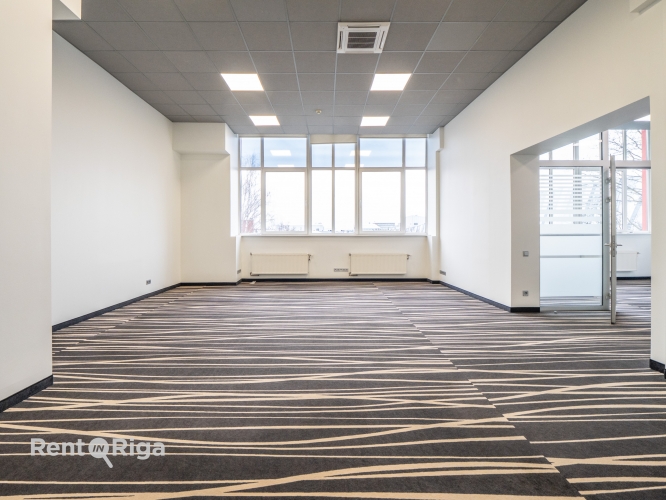 Sludinājumi. Biroja telpas Mūkusalas Biznesa centrā.  Modernas, gaišas un pielāgojamas telpas aktīvā biznesa Cena: 1130 EUR/mēn Foto #2