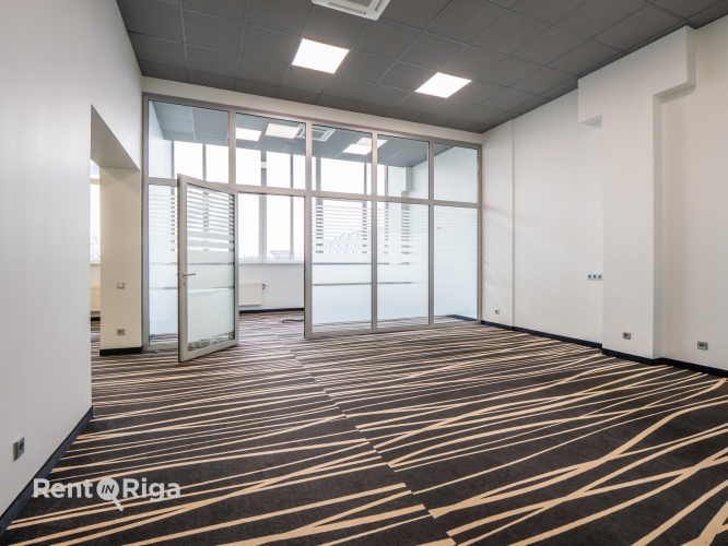 Sludinājumi. Biroja telpas Mūkusalas Biznesa centrā.  Modernas, gaišas un pielāgojamas telpas aktīvā biznesa Cena: 1130 EUR/mēn Foto #1