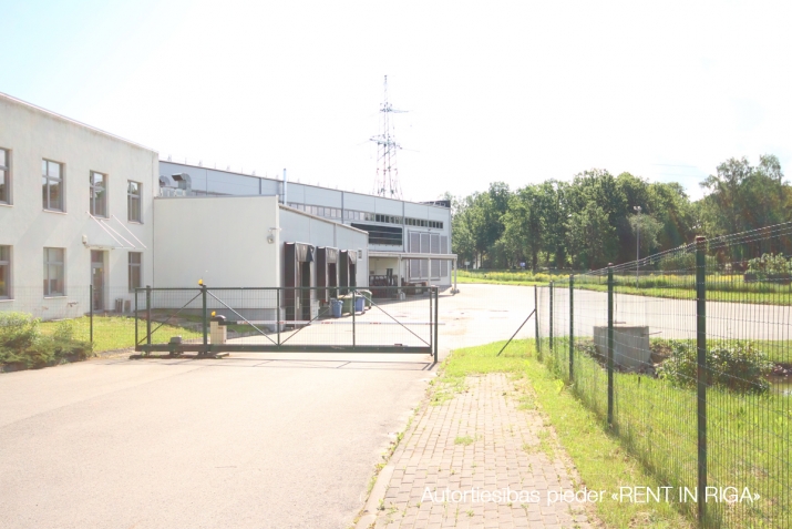 Объявление. Аренда склада в Кекаве.  Отдельно стоящее строение с собственной огороженной и частично Цена: 3432 EUR/мес. Foto #8