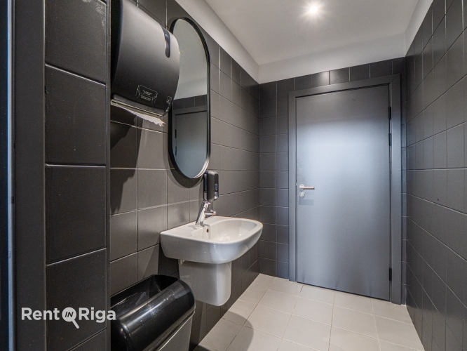 Sludinājumi. Biroja telpas Mūkusalas Biznesa centrā.  Modernas, gaišas un pielāgojamas telpas aktīvā biznesa Cena: 462 EUR/mēn Foto #7