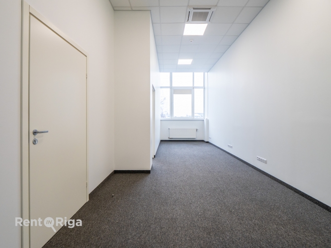 Sludinājumi. Biroja telpas Mūkusalas Biznesa centrā.  Modernas, gaišas un pielāgojamas telpas aktīvā biznesa Cena: 462 EUR/mēn Foto #2