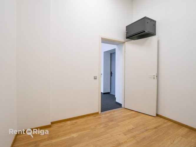 Sludinājumi. Biroja telpas Mūkusalas Biznesa centrā.  Modernas, gaišas un pielāgojamas telpas aktīvā biznesa Cena: 803 EUR/mēn Foto #6