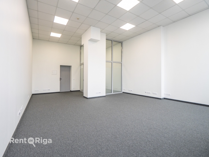 Sludinājumi. Biroja telpas Mūkusalas Biznesa centrā.  Modernas, gaišas un pielāgojamas telpas aktīvā biznes Cena: 441 EUR/mēn Foto #2