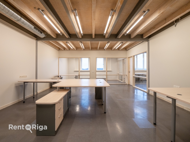 Sludinājumi. Izīrē 2 līmeņu biroju Latgales ielā 322  Multifunkcionāla, renovēta ēka pretī t/c Dole  Piedāvājam Cena: 5778 EUR/mēn Foto #2