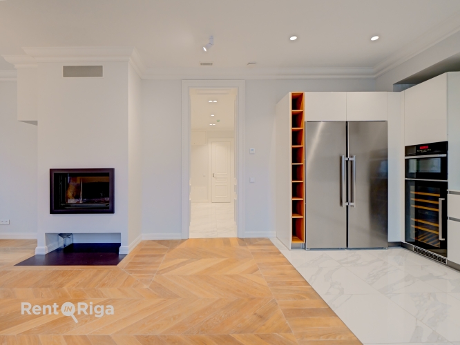 Sludinājumi. \'Elizabetes Rezidence\'- viena no spilgtākajām Rīgas arhitektūras mantojuma pērlēm, celta 19. Cena: 530000 EUR Foto #5