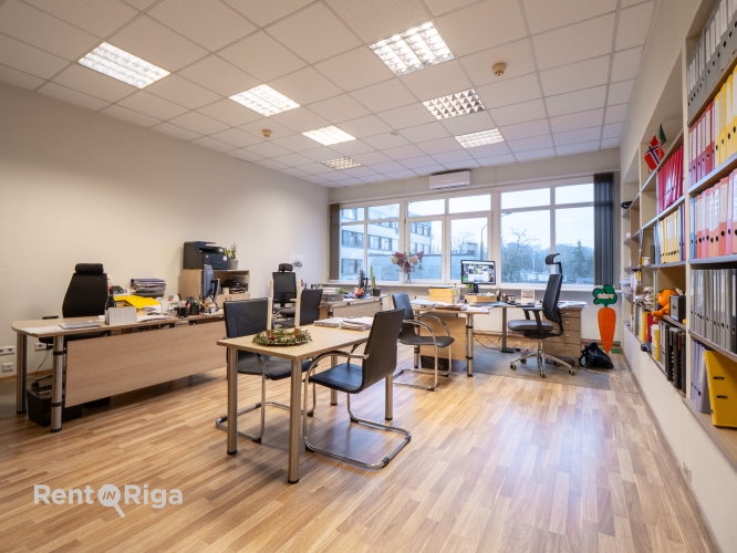 Объявление. Инвестиционный объект  офисно-складское здание по адресу ул. Геранию, 3.  К продаже предлагается Цена: 550000 EUR Foto #5