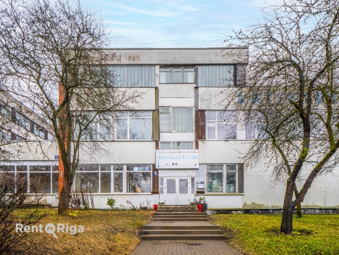 Объявление. Инвестиционный объект  офисно-складское здание по адресу ул. Геранию, 3.  К продаже предлагается Цена: 550000 EUR Foto #2