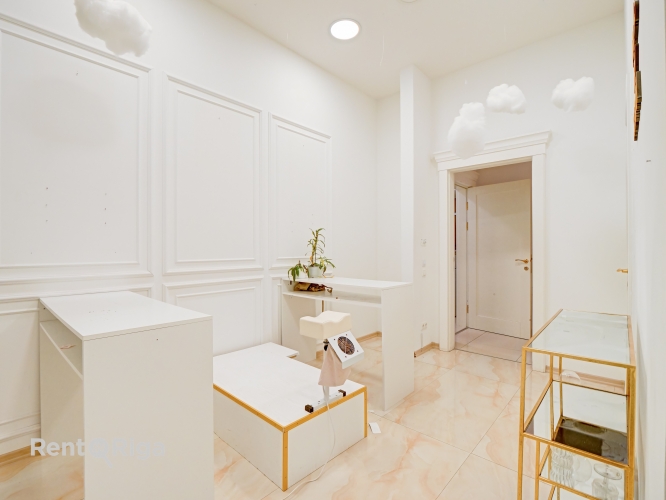 Объявление. Помещения для салона красоты / массажного салона в представительном месте  Характеристика Цена: 1255 EUR/мес. Foto #8