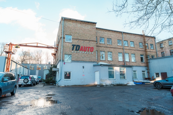 Sludinājumi. Daudzfunkcionāla telpa Torņakalnā!  Plānojums: viena liela telpa.  + Koplietošanas WC. + Teritorija Cena: 323 EUR/mēn Foto #9