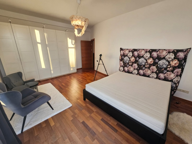 Sludinājumi. Ekskluzīvs dzīvoklis ar terasi prestižajā Mežaparkā!  Izsmalcināts 3 istabu dzīvoklis vienā no Cena: 251000 EUR Foto #1