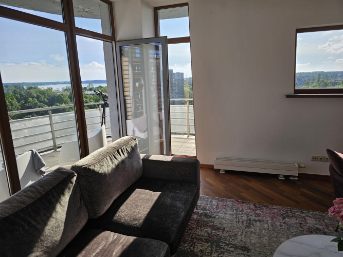 Sludinājumi. Ekskluzīvs dzīvoklis ar terasi prestižajā Mežaparkā!  Izsmalcināts 3 istabu dzīvoklis vienā no Cena: 251000 EUR Foto #2