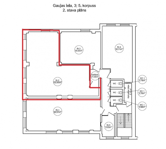 Sludinājumi. Gaišs birojs kvalitatīvi renovētā ēkā.  Taisnstūra formas birojs. Pie telpu ieejas durvīm ir Cena: 485 EUR/mēn Foto #6