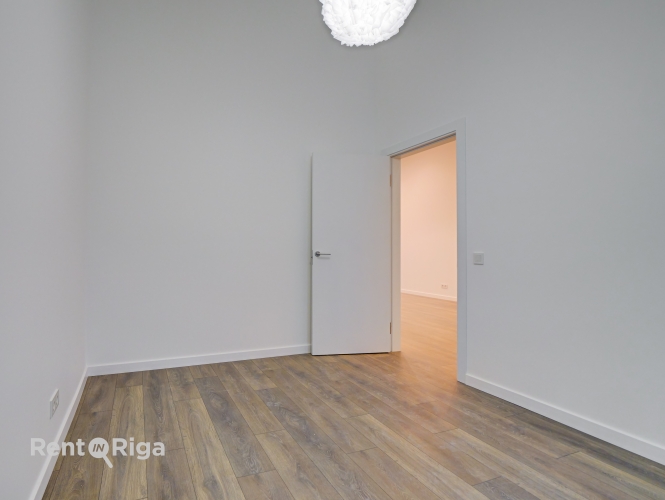 Sludinājumi. Īre vai īre ar izpirkuma tiesībām!  Moderna rindu māja privātā, slēgtā dzīvojamo māju ciematā.   Cena: 1050 EUR/mēn Foto #6