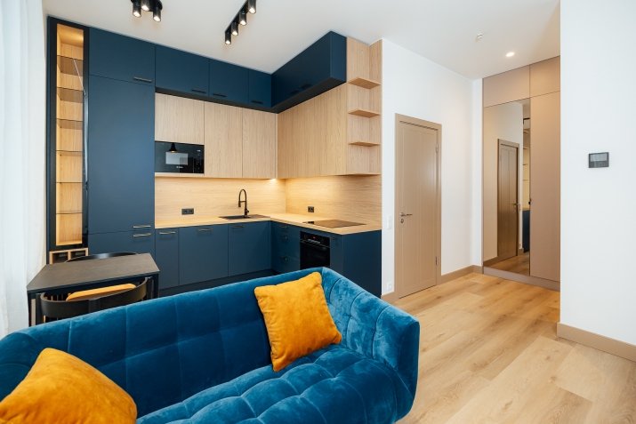 Sludinājumi. Stilīgs un moderns dzīvoklis Rīgas centrā.  Piedāvājumā ir elegants, dzīvoklis ar unikālu dizainu, Cena: 800 EUR/mēn Foto #3