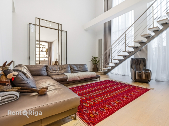 Объявление. Pārdod 2 stāvīgu penthausa tipa dzīvokli!  Ekskluzīvs dzīvoklis, kas atrodas ēkas 3. un 4. stāvā ar Цена: 495000 EUR Foto #4