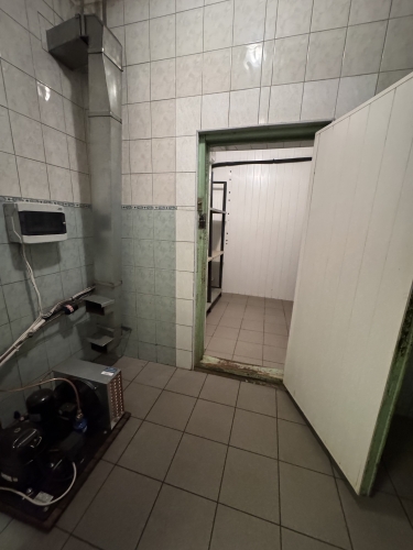 Sludinājumi. Ražošanas vai tirdzniecības telpas Purvciemā.  + Telpas izmantošanas kods 12.11 - ēdināšanas Cena: 1100 EUR/mēn Foto #8