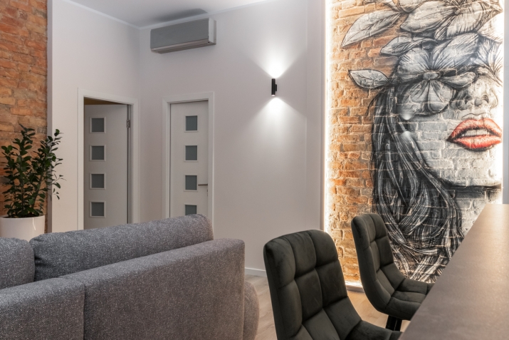 Sludinājumi. Klusajā centrā tiek izīrēts 2-istabu dzīvoklis ar izsmalcinātu interjera dizainu, dzīvoklis Cena: 1400 EUR/mēn Foto #8