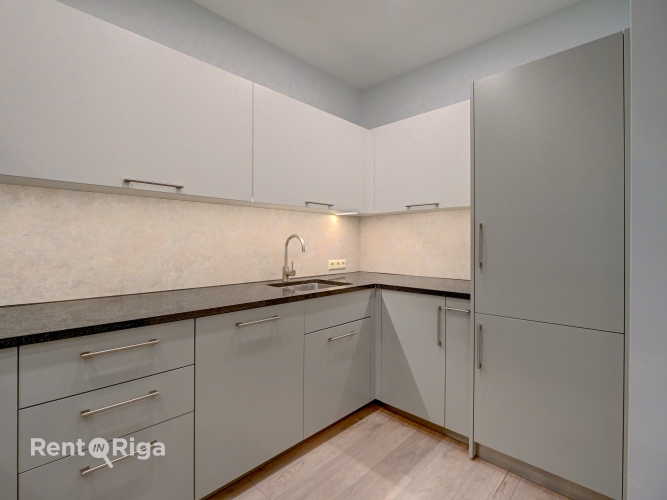 Объявление. Продаётся квартира в Асари  исключительное расположение у самого моря  Предлагается стильная и Цена: 240000 EUR Foto #5