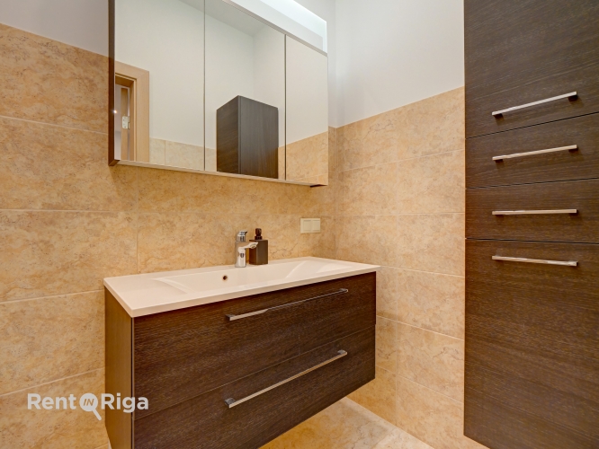 Объявление. Продаётся квартира в Асари  исключительное расположение у самого моря  Предлагается стильная и Цена: 240000 EUR Foto #8