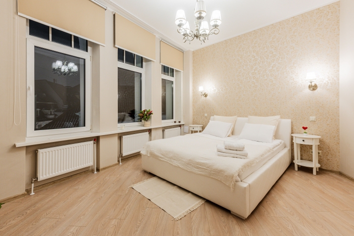 Sludinājumi. Audēju ielā 2 pieejams ekskluzīvs dzīvoklis īstermiņa īrei. Dzīvoklī ir divas plašas istabas, Cena: 700 EUR/mēn Foto #7