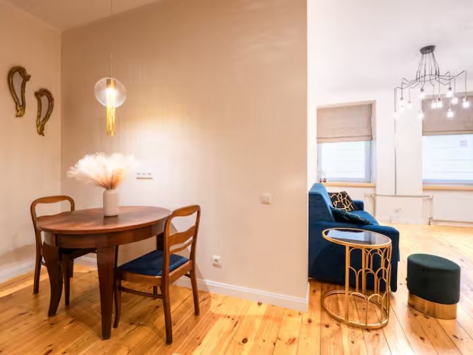 Sludinājumi. Pieejams elegants, plašs dzīvoklis īstermiņa īrei Vecrīgā, Mazā Monētu ielā. Dzīvoklis ir pilnībā Cena: 600 EUR/mēn Foto #5