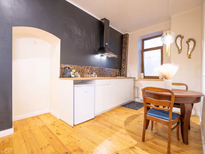 Sludinājumi. Pieejams elegants, plašs dzīvoklis īstermiņa īrei Vecrīgā, Mazā Monētu ielā. Dzīvoklis ir pilnībā Cena: 600 EUR/mēn Foto #7