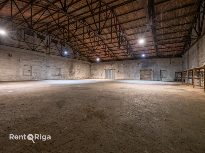 Sludinājumi. Noliktavas telpas ilgtermiņa nomai  720 m, tuvu Rīgas centram  Piedāvājam plašas un funkcionālas Cena: 2023 EUR/mēn Foto #7