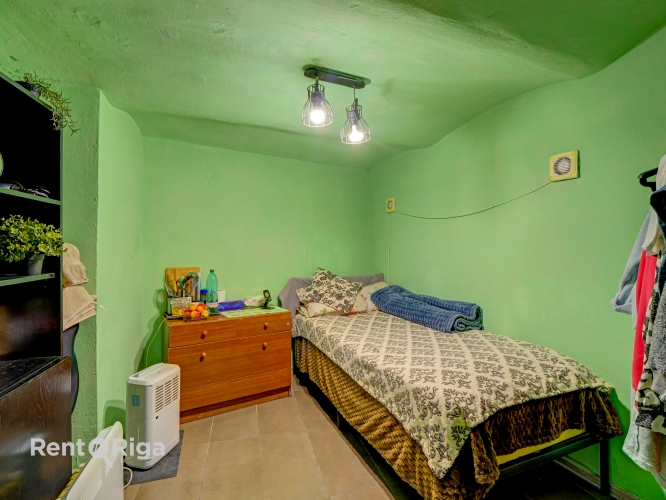 Sludinājumi. Pārdod mākslinieku darbnīcas telpas jūgendstila ēkā.  Īpašuma priekšrocības: +Lieliska lokācija Cena: 55000 EUR Foto #7