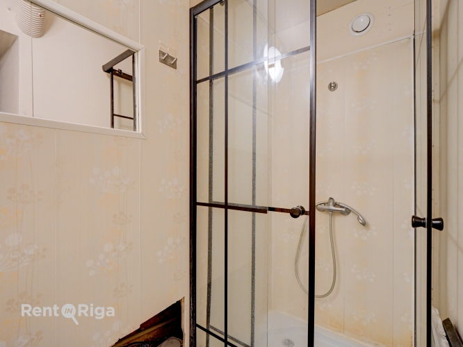 Sludinājumi. Pārdod mākslinieku darbnīcas telpas jūgendstila ēkā.  Īpašuma priekšrocības: +Lieliska lokācija Cena: 55000 EUR Foto #5