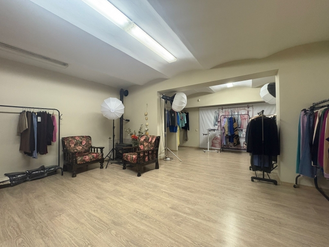 Объявление. Доступны торговые помещения в Тихом центре, по адресу улица Антонияс, 4.  Общая площадь  80 м. В Цена: 480 EUR/мес. Foto #7