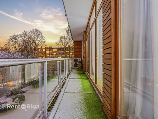 Sludinājumi. Izīrē eksluzīvu 2-istabu dzīvokli ar tvaika pirti! Plašs un pilnībā mēbelēts dzīvoklis Tomsona Cena: 1100 EUR/mēn Foto #4