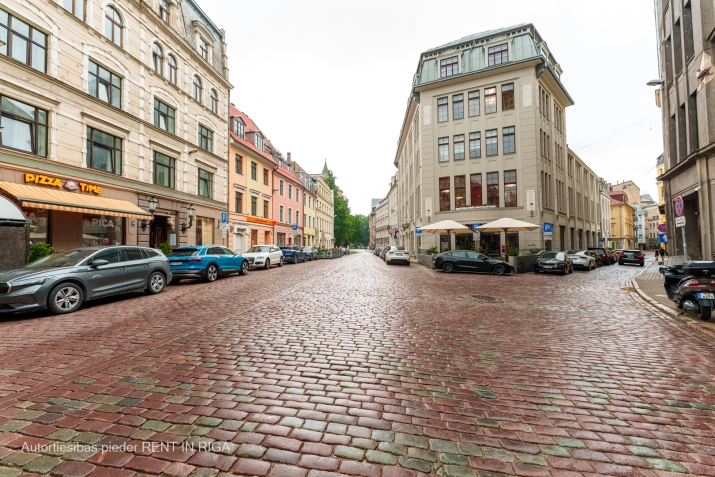 Объявление. Restaurant premises in Old Town Riga  one of the citys most prestigious and recognizable locations, Цена: 5355 EUR/мес. Foto #1